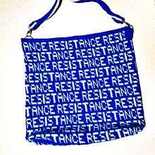 Mi Proyecto del curso: Introducción al tapestry - RESISTANCE BAG. Un projet de Création d'accessoires, Création de motifs, Art textile , et Crochet de Marian Ahumada - 08.01.2021