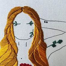 Mi Proyecto del curso: Retrato bordado con elementos botánicos Ein Projekt aus dem Bereich Stickerei von flor_atencia - 17.08.2021