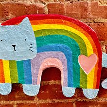 My project in Paper Mache for Beginners: Sculpt a Colorful Character course. Un proyecto de Diseño de personajes, Diseño de juguetes y Art to de priscilla.hopkins - 14.08.2021