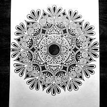 My project in The Art of Mandala Drawing: Create Geometric Patterns course. Drawing & Ink Illustration project by Nilima Patil - 08.21.2021