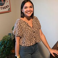 My first top-down crochet garment. Fashion Design, Fiber Arts, DIY, and Crochet project by aeschneiderxyz - 08.22.2021