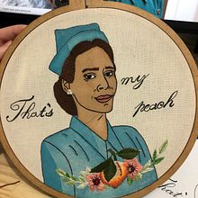 Meu projeto do curso: Criação de retratos bordados com aquarela - Mildred. Painting, Watercolor Painting, and Embroider project by Nathalia Ritter - 08.24.2021