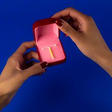 BIRTH CONTROL IS NO LUXURY. Advertising, Film, Video, TV, Art Direction, Marketing, Video, Creativit, Product Photograph, Fashion Photograph, Stor, telling, Video Editing, Commercial Photograph, and Communication project by Thalia de Jong - 06.09.2021
