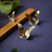 Mariposas. Design, Jewelr, Design, Accessor, Design, Arts, and Crafts project by Pimienta Joyería - 08.26.2021