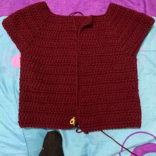 Mi Proyecto del curso:  Top-down: prendas a crochet de una sola pieza. Fashion Design, Fiber Arts, DIY, and Crochet project by Mar… - 08.25.2021