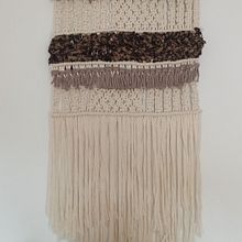 Mi Proyecto del curso: Introducción al macramé: creación de un tapiz decorativo . % Karina Fernandez Curcio tarafından hazırlanan Aksesuar Tasarımı, Sanat ve El Sanatları, İç Tasarım, Dekoras, on, El, af Sanatları, Ve Makrome projesi - 08.27.2021