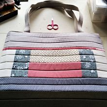 Mi Proyecto del curso: Introducción al patchwork contemporáneo. Un progetto di Fashion design, Cucito e DIY di Estefanía Rojas - 19.08.2021