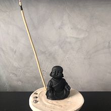 Buda e incensário . Artesanato, e Escultura projeto de monikufsc - 17.08.2021