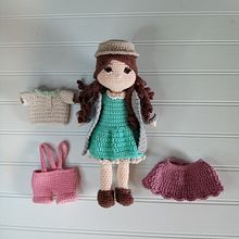 Mi Proyecto del curso: Amigurumi: diseño de ropa, pelo y complementos. Arts, Crafts, To, Design, Fiber Arts, Crochet, and Amigurumi project by vivi_dido - 08.31.2021