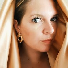 Editorial Portraiture: Gold. Photograph, Fashion Photograph, Portrait Photograph, Studio Photograph, and Digital Photograph project by Jorijn van Vugt - 09.01.2021