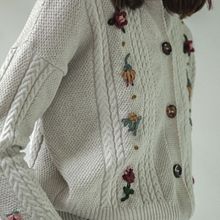 Embroidery designer - Cardigan Florentina for EMES . % Raquel Ezquerro (Lanusa) tarafından hazırlanan Tasarım, Ve Nakış projesi - 09.03.2021