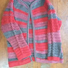 Mi Proyecto del curso:  Top-down: prendas a crochet de una sola pieza. Fashion Design, Fiber Arts, DIY, and Crochet project by Cilza Bignotto - 09.04.2021