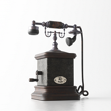 Retro Work Office. Un proyecto de 3D de Marius Visual Arts - 06.09.2021