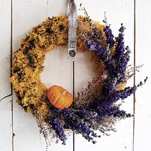 GHIRLANDA HALLOWEEN. Un projet de Design , Artisanat, Créativité , et Art floral et végétal de Roberta Santilli - 06.09.2021