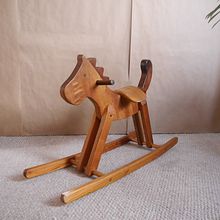 Caballo. Un progetto di Progettazione di giochi, Design industriale, Design interattivo, Design di giocattoli, Art to, Falegnameria , Creatività con i bambini, Artigianato e Design di Hernán Dario Castro Martínez - 07.09.2021