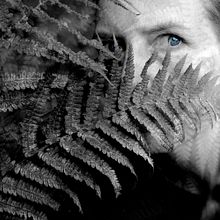 My project in Fine Art Self-Portrait Photography course. Photograph, Photograph, Post-production, Photo Retouching, Portrait Photograph, Studio Photograph, Fine-Art Photograph, Photomontage, and Self-Portrait Photograph project by eluned_eleven - 09.07.2021