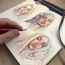 Characters painted with coloured pencils. Portrait Drawing, Sketchbook, and Character Design project by Gabriela Niko - 09.08.2021