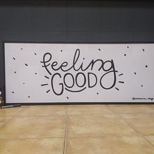 Lettering para pizarra luminosa. Un progetto di Lettering, H e lettering di Paloma Ruiz - 08.09.2021