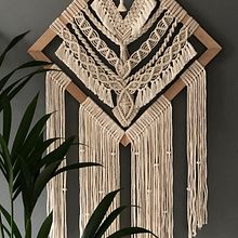 My project in Introduction to Macrame Tapestry course. Accessor, Design, Arts, Crafts, Fiber Arts, and Macramé project by Camila Mendes - 09.07.2021