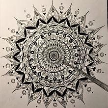 My project in The Art of Mandala Drawing: Create Geometric Patterns course. Drawing & Ink Illustration project by Maria Duarte - 09.20.2021