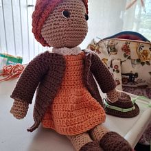 Mi Proyecto del curso: Amigurumi: diseño de ropa, pelo y complementos . % Soraya Fernández Bautista tarafından hazırlanan Sanat ve El Sanatları, Oyuncak Tasarımı, Elyaf Sanatları, Tığ işi, Ve Amigurumi projesi - 09.10.2021