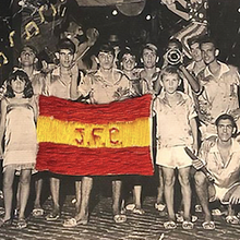 Meu projeto do curso: Bordado em fotografias sobre tela. Un proyecto de Fotografía, Collage, Papercraft, Estampación, Bordado y DIY de ferreiracarusonatalia - 13.09.2021