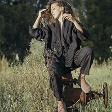 /tannin black dye on hemp and cotton. Un progetto di Artigianato e Tintura tessile di Lucrezia Moro - 14.09.2021