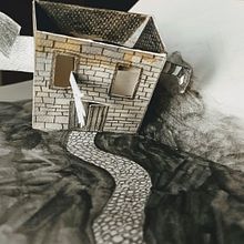 Alicia en el país de las maravillas. Mi Proyecto del curso: Creación de libros pop-up. Un proyecto de Artesanía, Diseño editorial, Papercraft, Encuadernación y Creatividad con niños de marta salvador - 17.09.2021