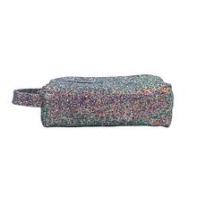 Glittered pencil case design . Un progetto di Design, Illustrazione tradizionale e Product design di Eva Boch - 18.09.2021