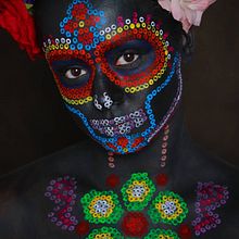 Catrina Huichol. Un progetto di Belle arti, Fotografia artistica, Design, Illustrazione tradizionale, Fotografia, Character design e Pittura di Carolina Escalante - 14.10.2019