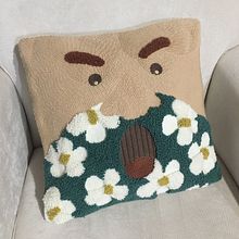 BARBUDO. Un progetto di Ricamo, Interior Design e Punch needle di Maite Hernández - 19.09.2021