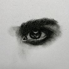 My project in Artistic Charcoal Portraiture: Creating Atmosphere course. Projekt z dziedziny Trad, c, jna ilustracja,  Sztuki piękne,  R, sunek, Portret, R, sunek realist, czn,  R, sunek art, st i czn użytkownika Eka Mulya Astuti - 20.09.2021