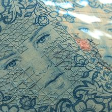 Abril mes de la concientización de la Rosácea. Een project van Traditionele illustratie, Borduurwerk y  Creativiteit van Bugambilo - 20.09.2021