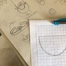 Primeros Bocetos para Domestika . Arts, Crafts, Accessor, Design, Jewelr, Design, Product Design, Sketching, Pencil Drawing, and Drawing project by VATTEA - 09.21.2021