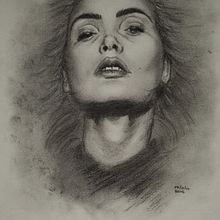 My project in Artistic Charcoal Portraiture: Creating Atmosphere course. Un projet de Illustration traditionnelle, Dessin, Dessin de portrait, Dessin réaliste , et Dessin artistique de Brigitte Tolosa - 22.09.2021