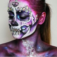 Calavera Galáctica 💀. Un progetto di Illustrazione tradizionale, Belle arti, Fotografia artistica e Pittura di Carolina Escalante - 28.09.2019