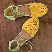 Espadrillas. Un proyecto de Creatividad, Diseño de moda y Crochet de Alessandra Zannelli - 23.09.2021