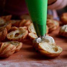 The Bakery. Een project van Film, video en televisie van Luis Dengó - 01.11.2018