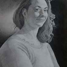 My project in Realistic Portrait with Coloured Pencils course. Un proyecto de Ilustración tradicional, Bellas Artes, Dibujo a lápiz, Dibujo, Dibujo de Retrato, Dibujo realista, Dibujo artístico y Dibujo con lápices de colores de Nic Green - 26.09.2021