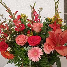 Mi Proyecto del curso: Diseño y creación de composiciones florales . % Diana Rivera S tarafından hazırlanan İç Tasarım, Ve Çiçek ve Bitki Tasarımı projesi - 09.27.2021