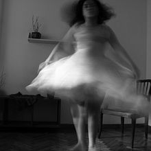 No bailo No. Un progetto di Fotografia, Postproduzione fotografica, Ritocco fotografico, Fotografia di ritratto, Fotografia in studio, Fotografia artistica, Fotomontaggio e Autoritratto fotografico di Rosa Ortiz Pereyra Pereyra - 27.09.2021