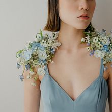 Floral Accessories . Een project van  Ontwerp van Susan McLeary - 01.10.2021