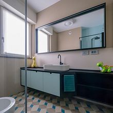 2019 - CASA DI OLGA E MARCO [REALIZZAZIONE]. Un progetto di Interior Design, Architettura d'interni, Fotografia di interni e Design e creazione di mobili di Lia Lovisolo - 06.10.2021