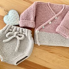 Mi Proyecto del curso: Tejido de punto para prendas infantiles. Projekt z dziedziny Projektowanie mod,  Tkactwo, DIY, Sz i dełkowanie użytkownika MARIBEL HERNÁNDEZ MARTÍN - 06.10.2021