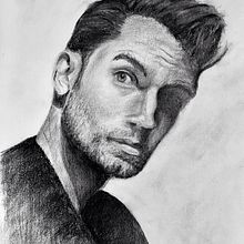 My project in Artistic Portrait Drawing: Capture Authentic Expressions course. Een project van Traditionele illustratie,  Beeldende kunst,  Schetsen, Tekening met potlood,  Tekening,  Portrettekening, Realistische tekening,  Artistieke tekening y Anatomisch tekenen van Kelly Marks Strauss - 06.10.2021
