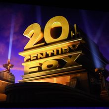 Intro _ Century Fox en 3D. Un progetto di Animazione 3D, 3D, Modellazione 3D e Video editing di Guillermo Rodríguez Asensio - 11.10.2021