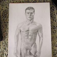 My project in Realistic Human Figure Drawing course. Traditional illustration, Fine Arts, Sketching, Pencil Drawing, Drawing, Realistic Drawing, and Figure Drawing project by Eliran Refael - 10.12.2021
