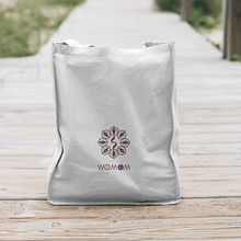 WOMOM. Design, Br, ing, Identit, Graphic Design, and Logo Design project by Helena Vilar Bofill - 02.14.2020