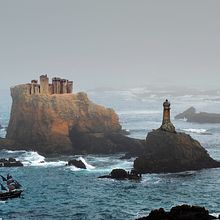 Mon projet du cours : Matte painting : créer des mondes photoréalistes le château de la mer. Photograph, Photograph, Post-production, Photo Retouching, Digital Photograph, Photomontage, and Matte Painting project by cedric Boeraeve - 10.13.2021