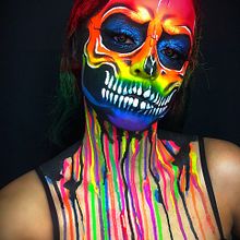 Rainbow 🌈 skull 💀  Ein Projekt aus dem Bereich Malerei, Design von Figuren und Bildende Künste von Carolina Escalante - 26.10.2020